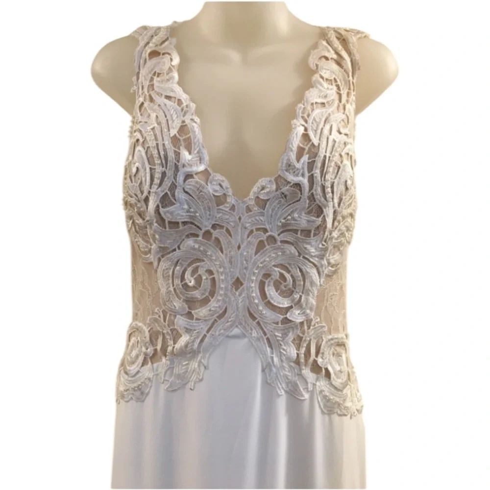 Mignon Sexy Lace White Nude Formal Dress - Picture 16 of 16